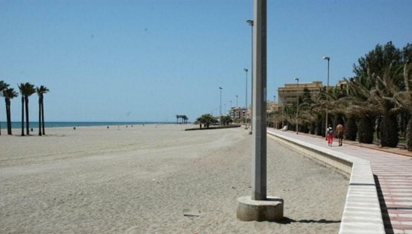 One-Bedroom Flat 200M From The Beach Almería Eksteriør billede